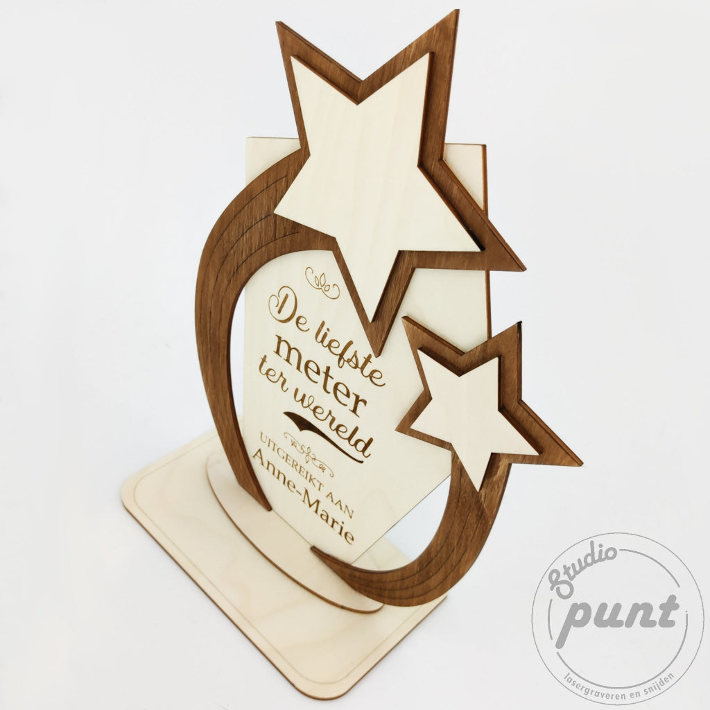 Award Sterren trofee detail, laser gesneden berkenhout met personalisatie mogelijkheden