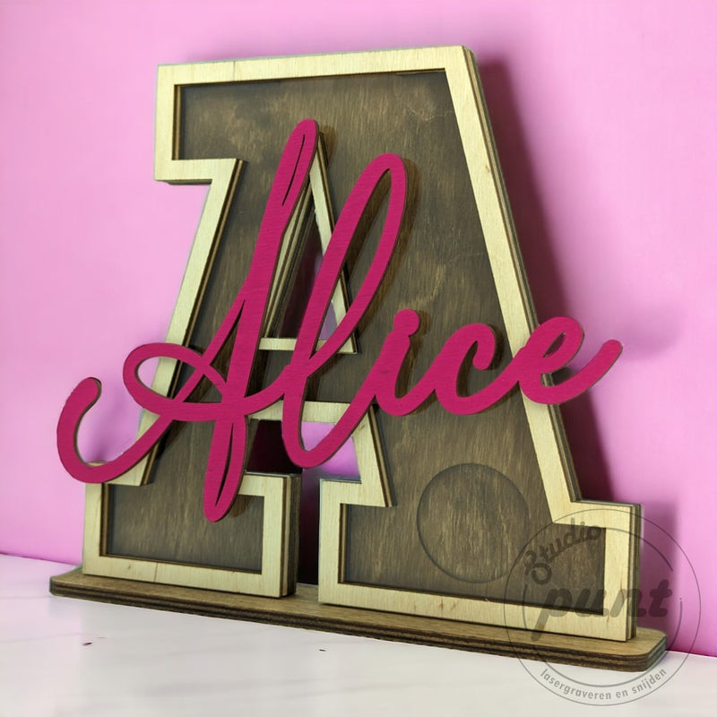 Gepersonaliseerde houten spaarpot met letter en naam - uniek cadeau voor kinderen - Studio Punt