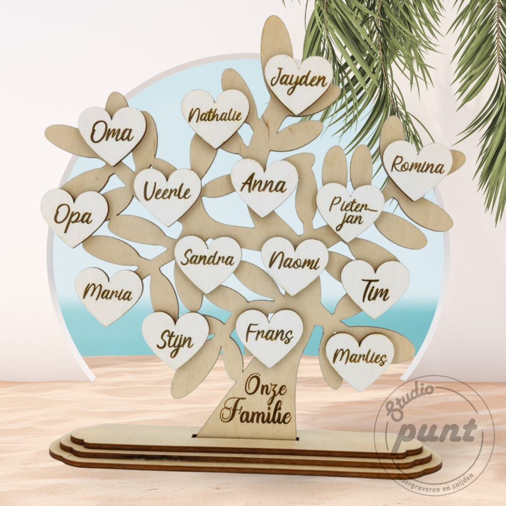 Gepersonaliseerde Familieboom Met Naamhartjes 22 5cm Studio Punt gepersonaliseerde-familieboom-met-naamhartjes-22-5cm-studio-punt